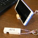 Női neves kulcs és telefon tartó