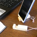 Női neves kulcs és telefon tartó