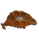 Ital vagy pálinka kínáló, faragott Nagy-Magyarország, Nagy-Magyarországos ón címkével (mahagóni színben)