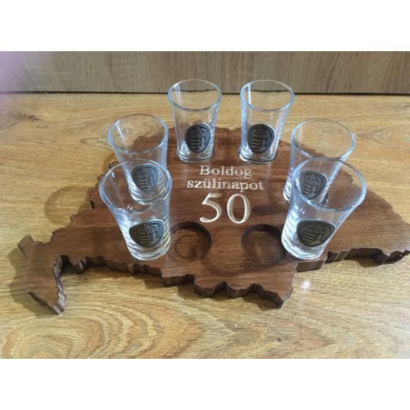 Feliratos ital vagy pálinka kínáló, faragott Nagy-Magyarország (dió színben), 6 db 0,5dl-es ón címeres pohárral