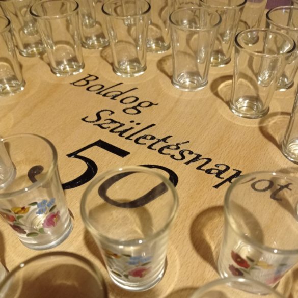 Feliratos ital vagy pálinka kínáló (100x65cm)